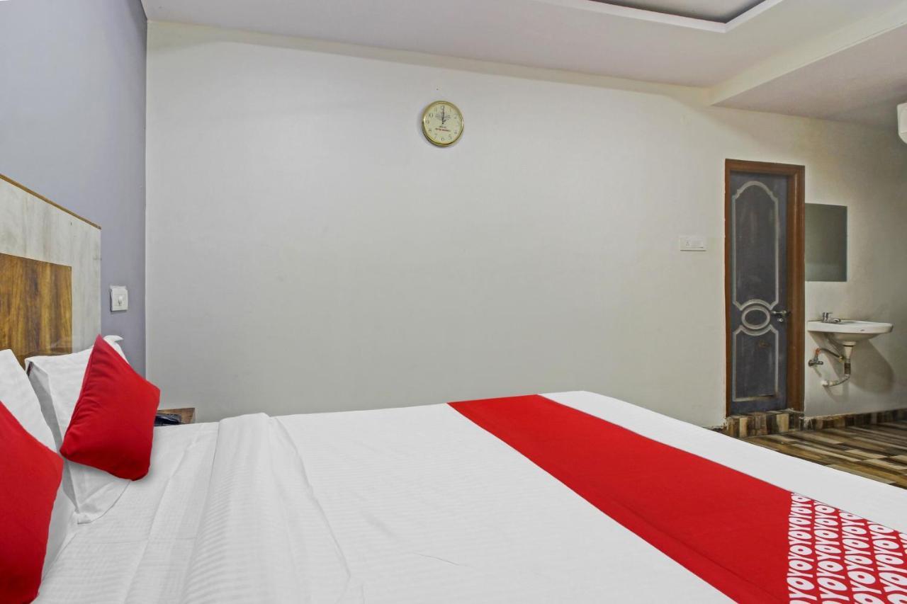 Super Hotel O Sri Sai Regency Hyderabad Exteriör bild