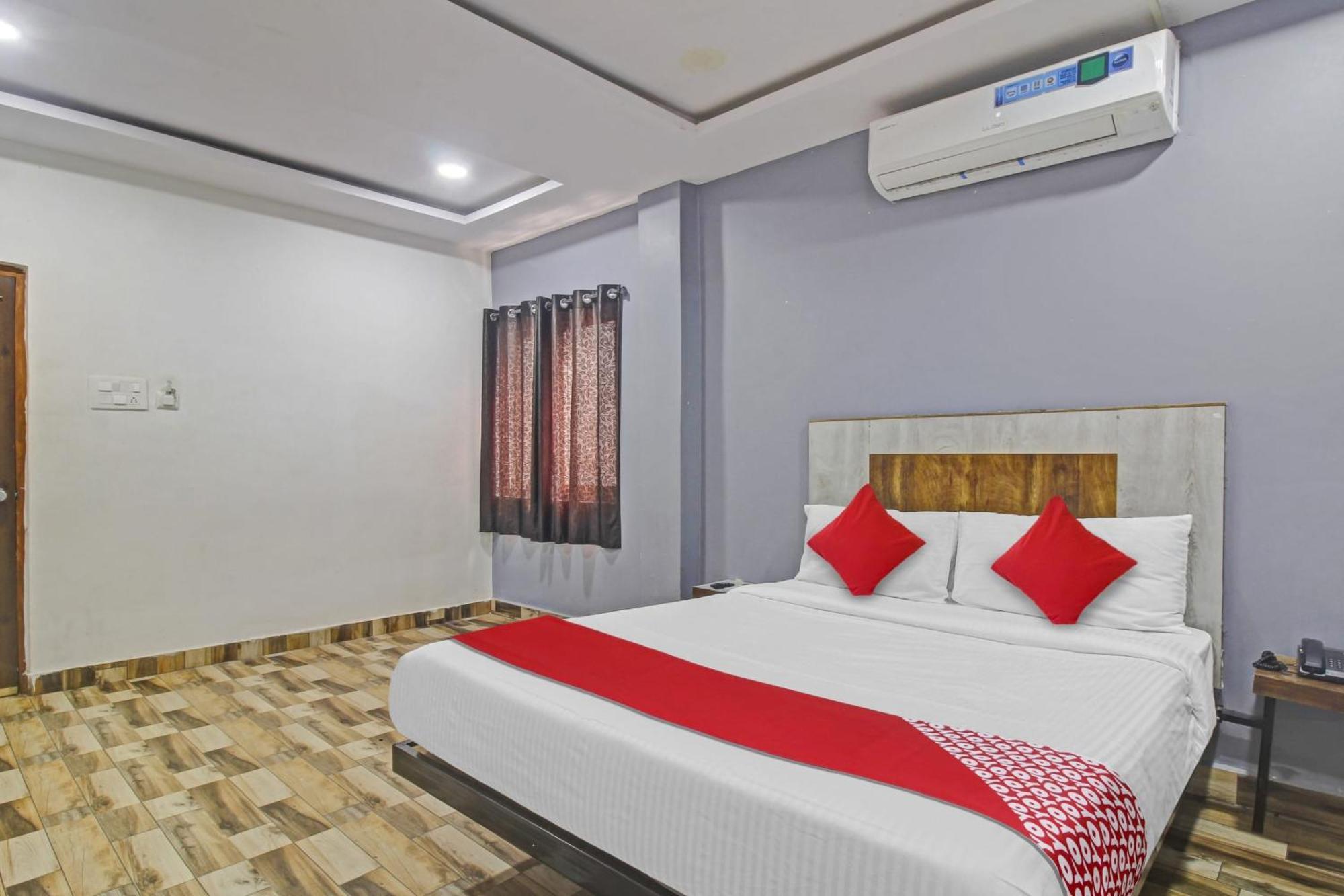 Super Hotel O Sri Sai Regency Hyderabad Exteriör bild