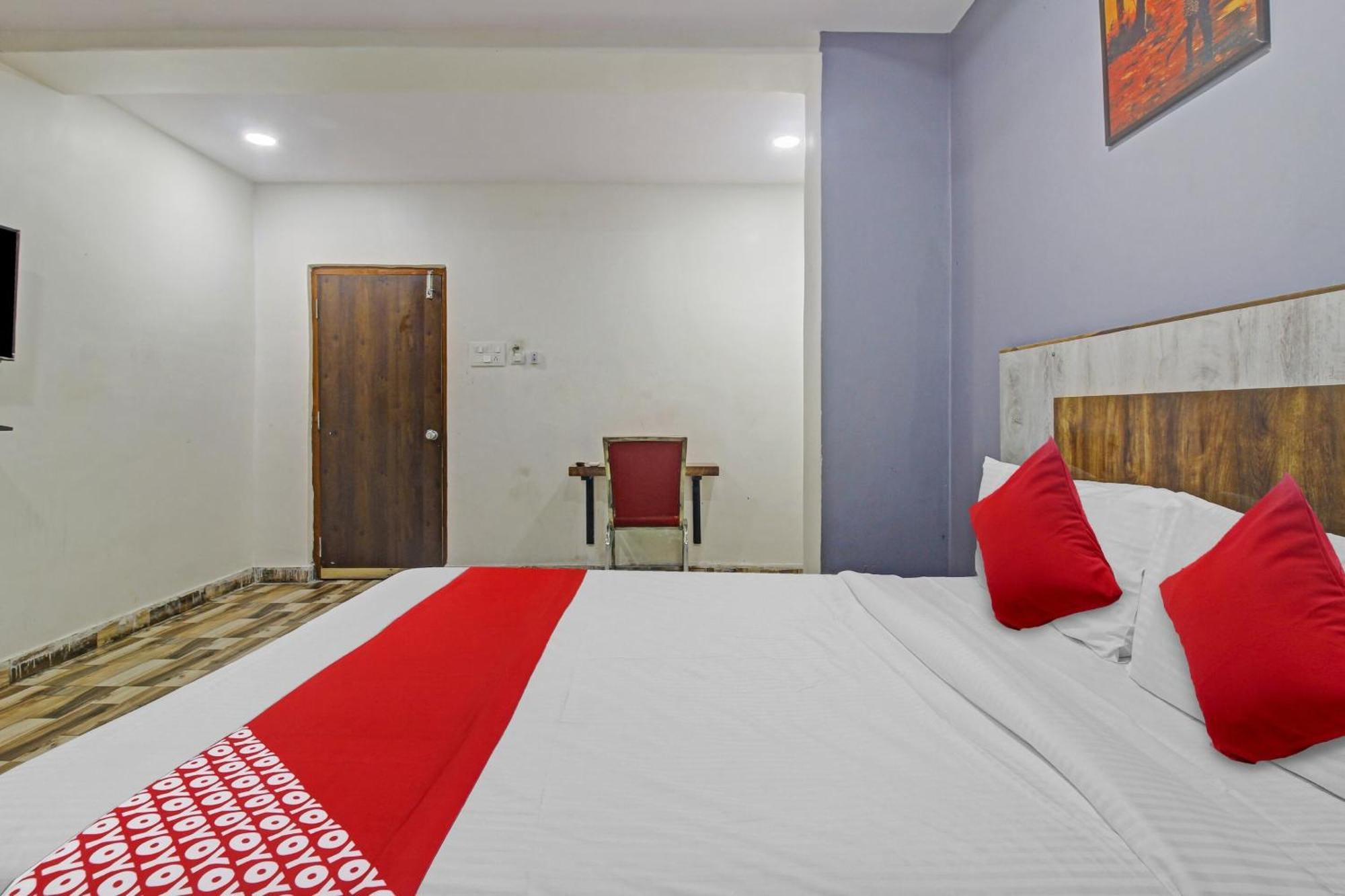 Super Hotel O Sri Sai Regency Hyderabad Exteriör bild